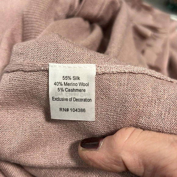 Garnet Hill Mauve Silk/Merino Wool/Cashmere 3D Floral Button Cardigan Size M - Picture 5 of 8